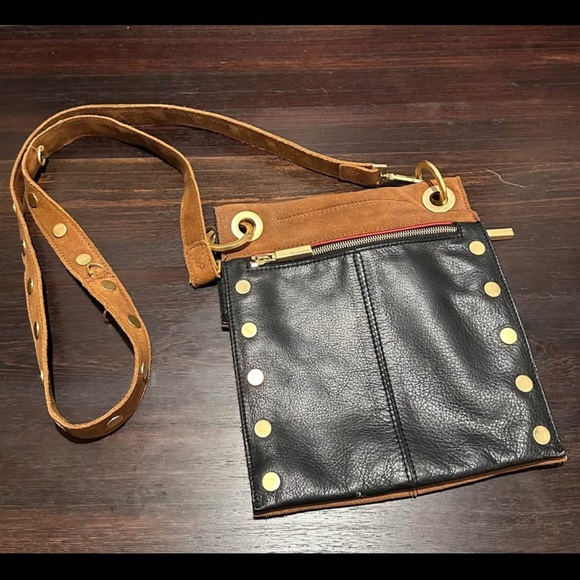 Stunning Hammitt medium black and brown brown distressed leather gold hardware - Picture 3 of 11
